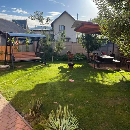Cozy House Апартаменти Верховина